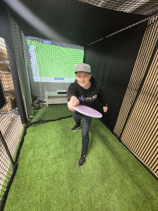 Discgolfsimulatorn är nu öppen för bokning - Bland Sveriges första!