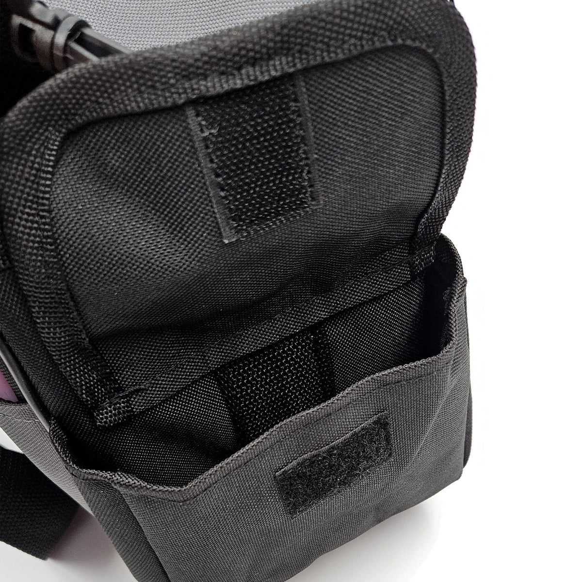 Lilly EQ - Stinger Shoulder Bag